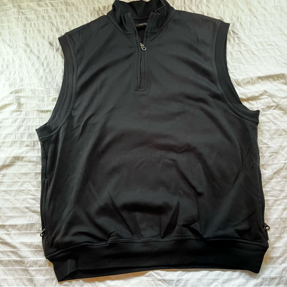 Greg Norman Sleeveless Golf Shirt or vest